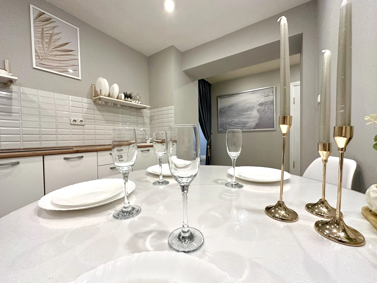 Апартаменты Трехкомнатная на Казанском Шоссе Историческая Часть Города ТЦ Фантастика