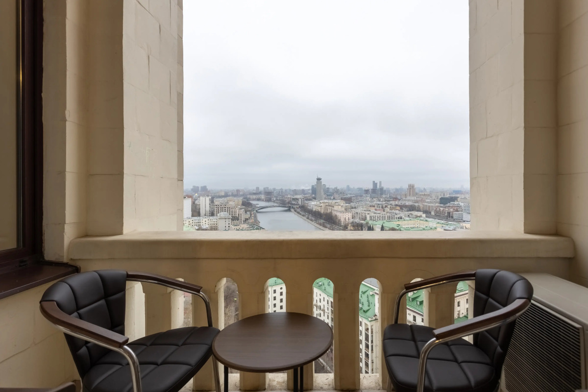 Улучшенные Апартаменты с гостиной  видом на реку