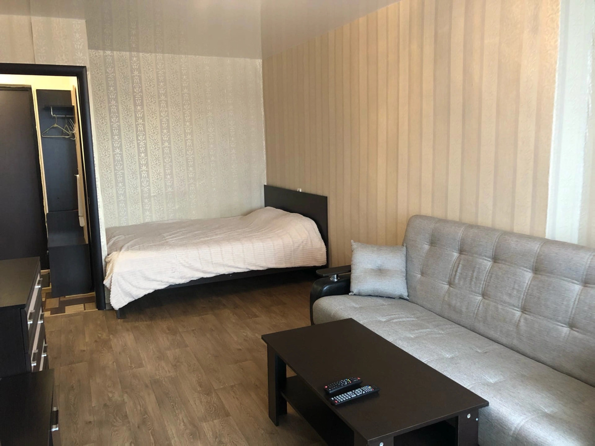 Апартаменты 1 Яр-сутки на Угличской 3