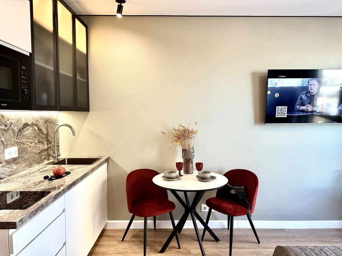 Квартира Люкс Студия в ЖК Бизнес-Класса и Дизайнерским Ремонтом