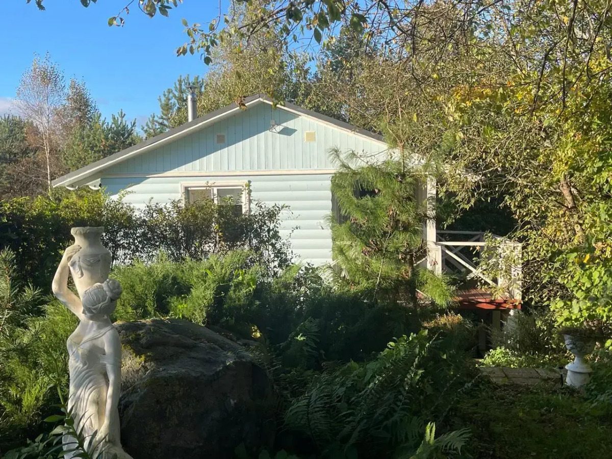 Частный дом Домик у воды