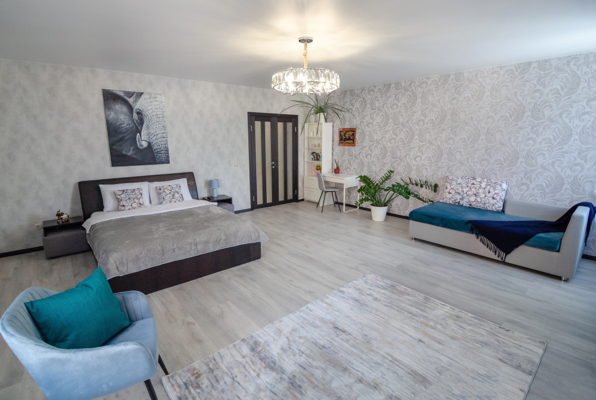 Апартаменты Красный Квадрат на Набережной