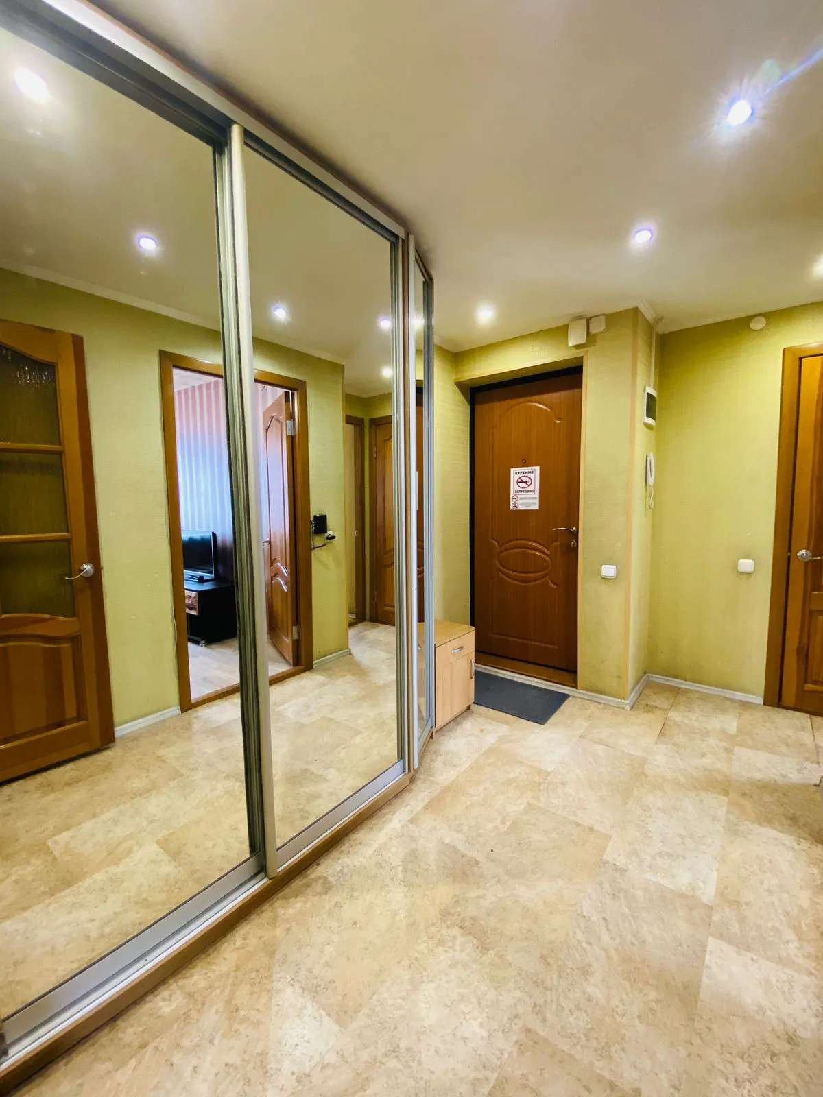 Апартаменты Карла-Маркса 258 Б