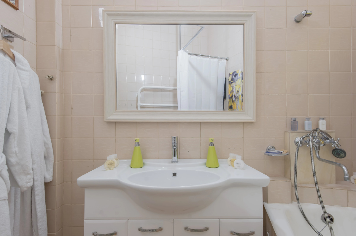 Квартира GM Apartments Стильная Трехкомнатная на Бульварном кольце