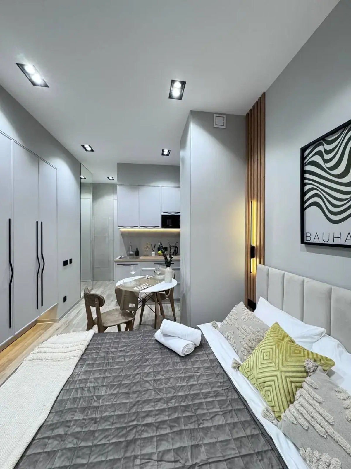 Квартира Студия Business Yellow у метро Площадь Ильича