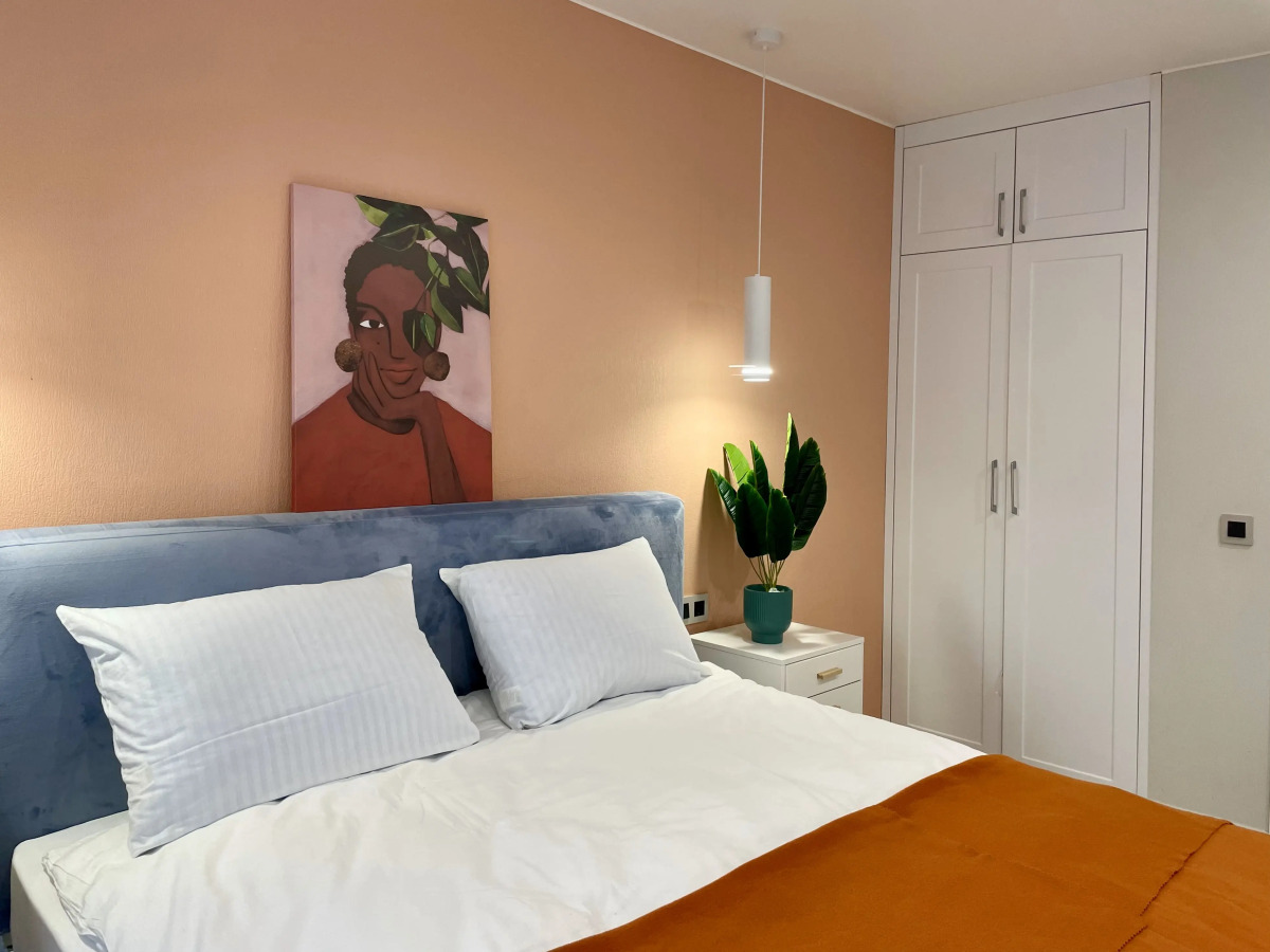 Квартира Уютная двухкомнатная