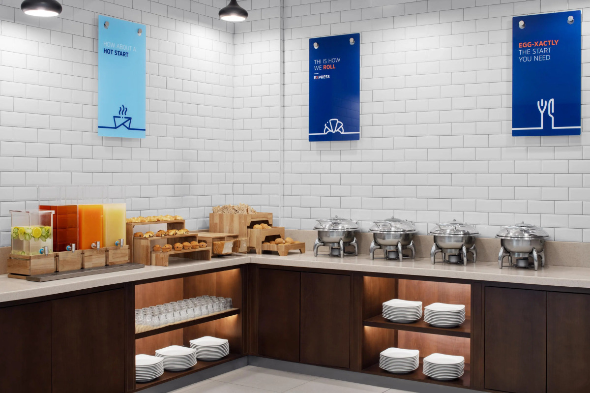 Holiday Inn Express Dubai - Safa Park, an IHG Hotel