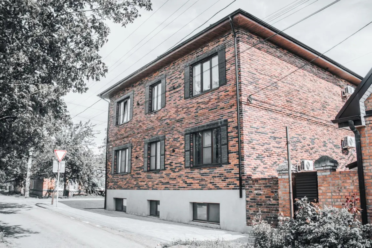 Апартаменты с проектором на Петрозаводской 85/75