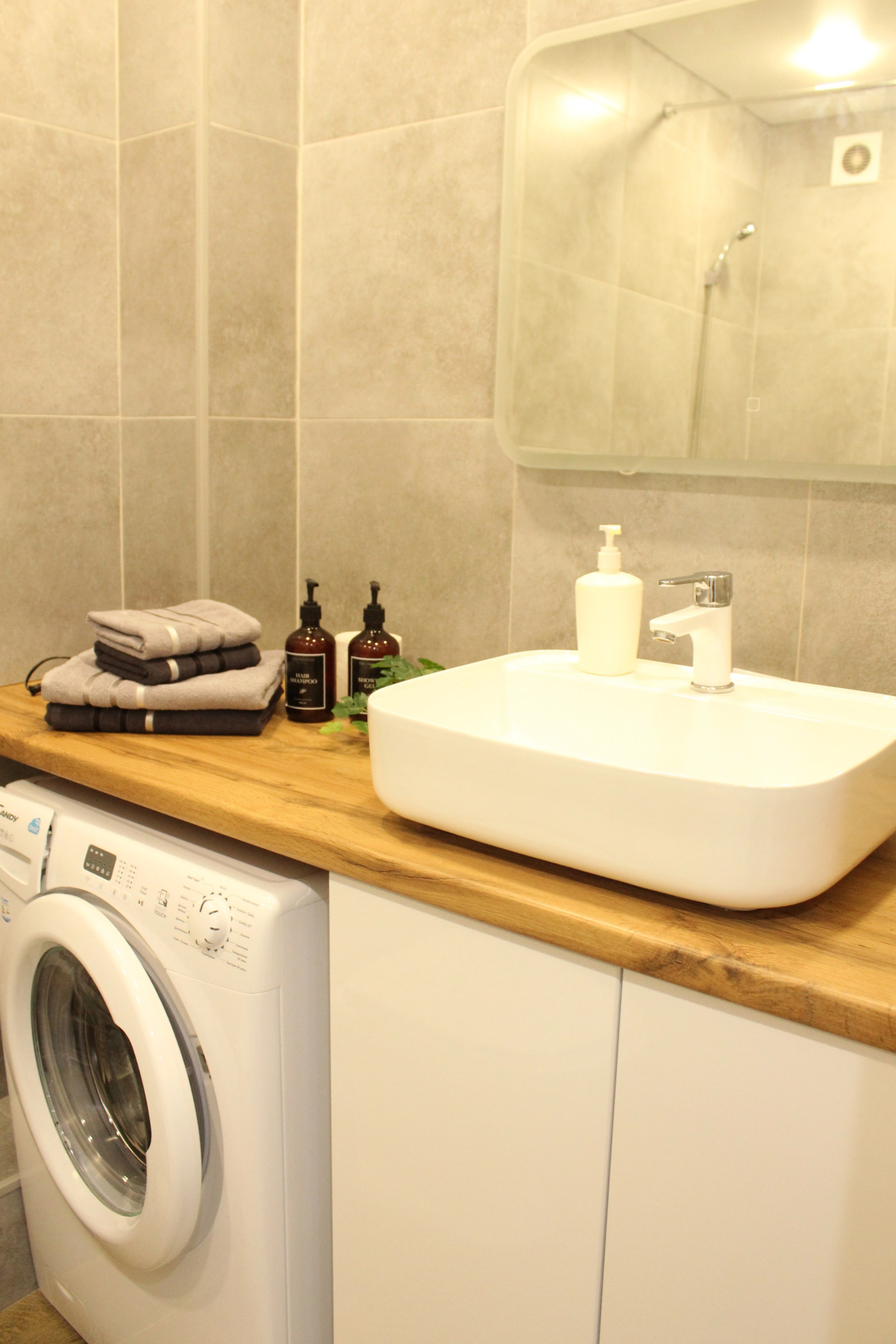 Квартира - студия рядом с проспектом Октября.