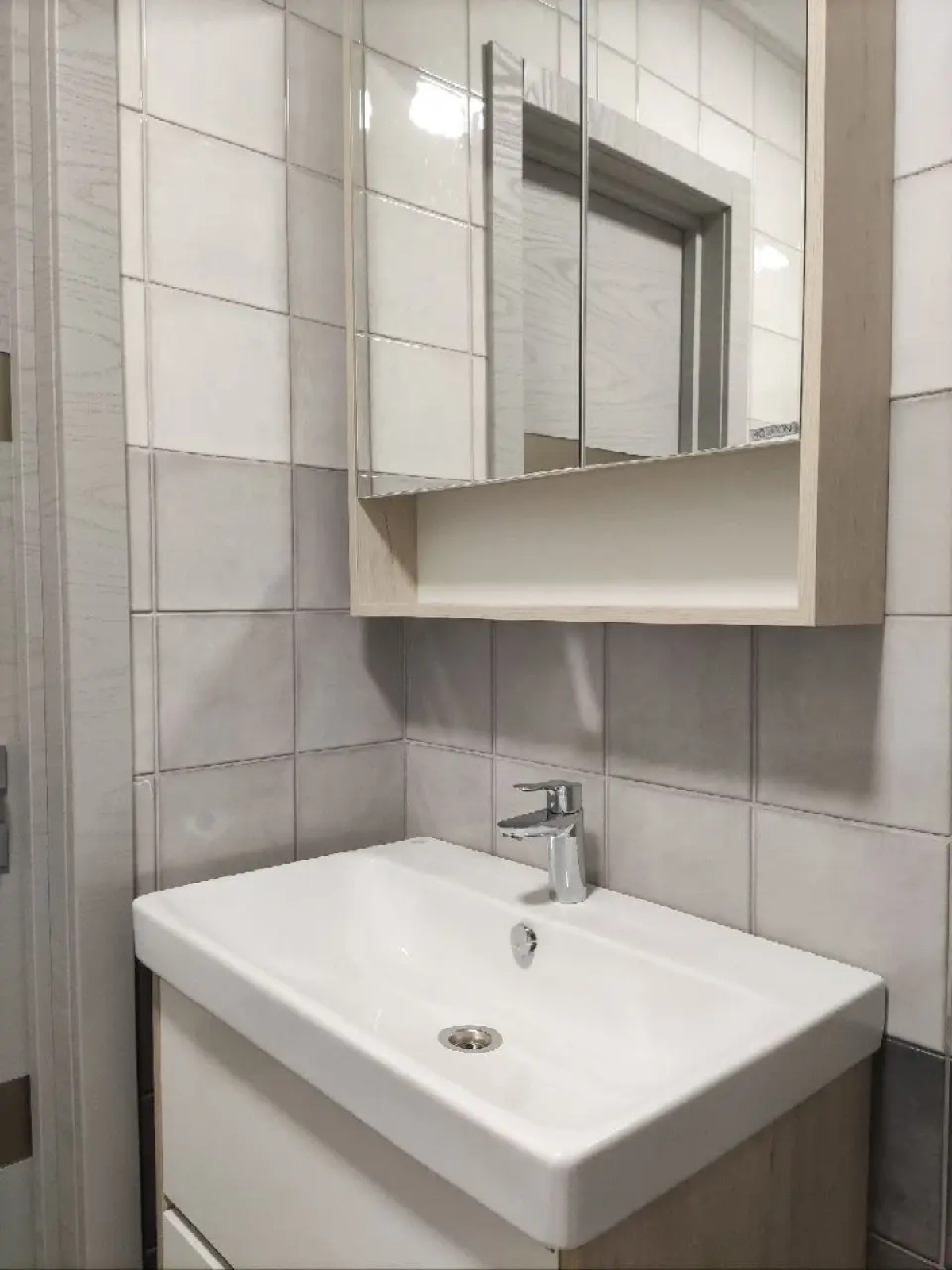 Апартаменты Apato Уютная студия с видом на город и горы