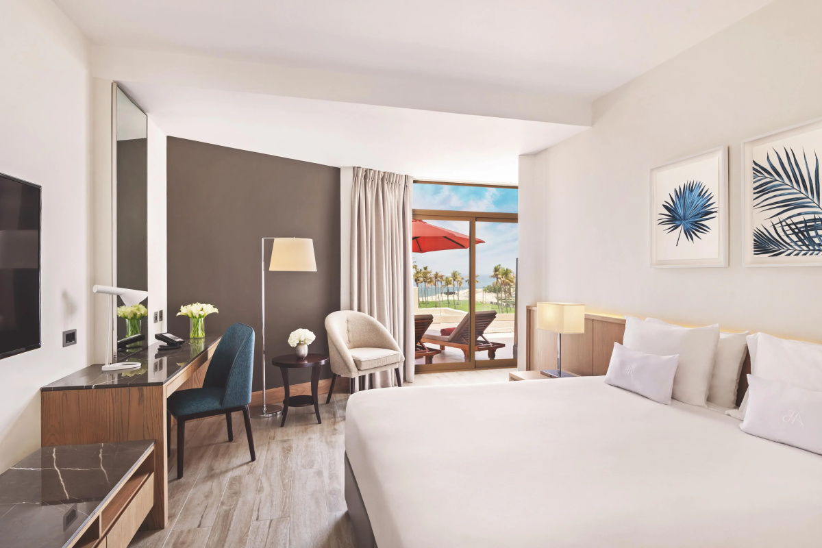 Курортный отель JA The Resort - JA Beach hotel