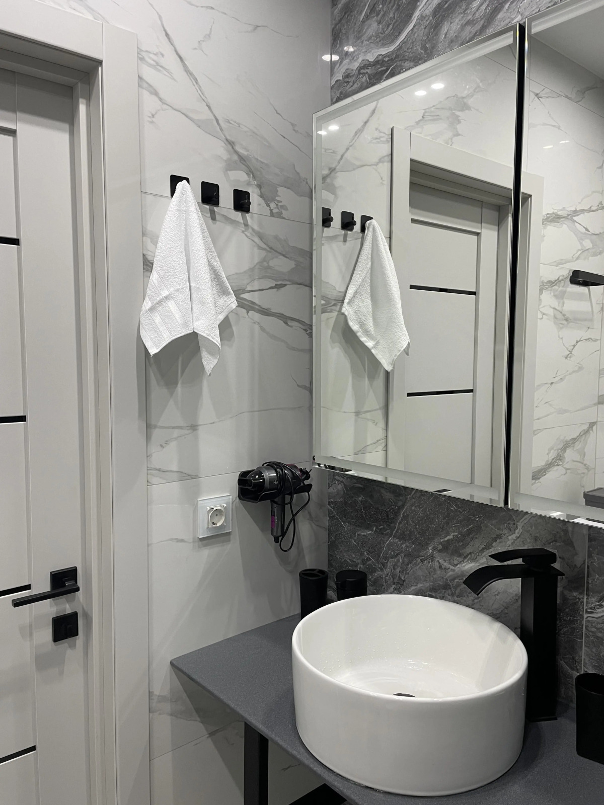 Апартаменты с Видом на Лес и Море