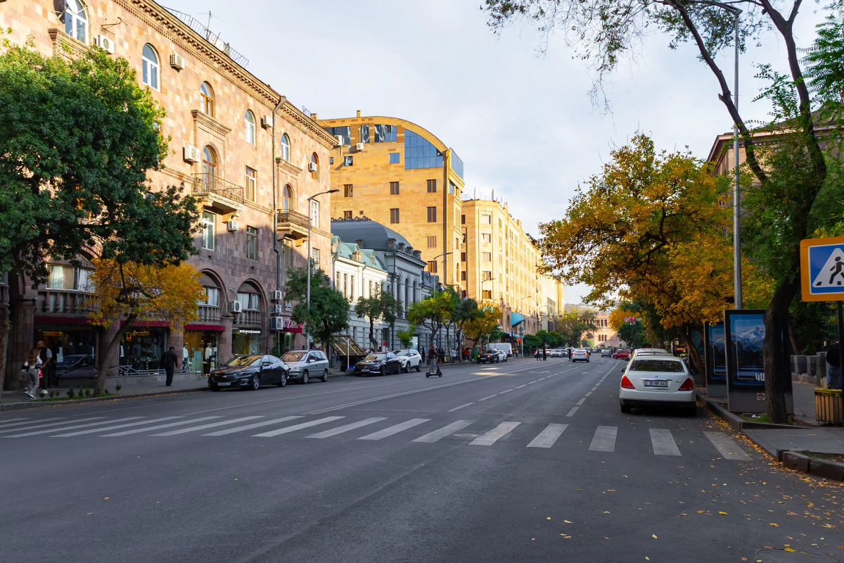 Квартира 2-к, улица Амиряна,AM104