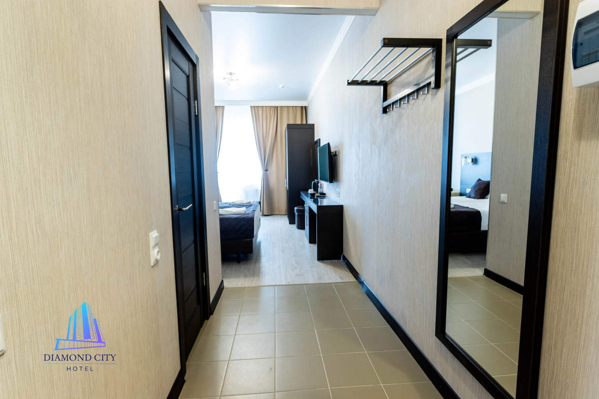 Отель Diamond City