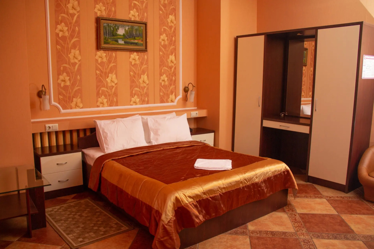 Гостиница Яръ