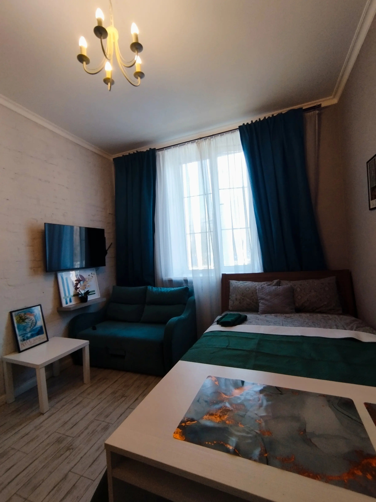 Апартаменты  Мятный уголок Уютная студия  с диваном у Ботанического сада