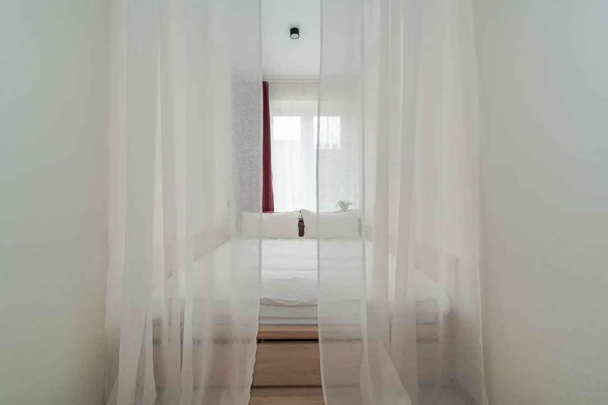 Двухкомнатная Квартира на Интернациональной 13