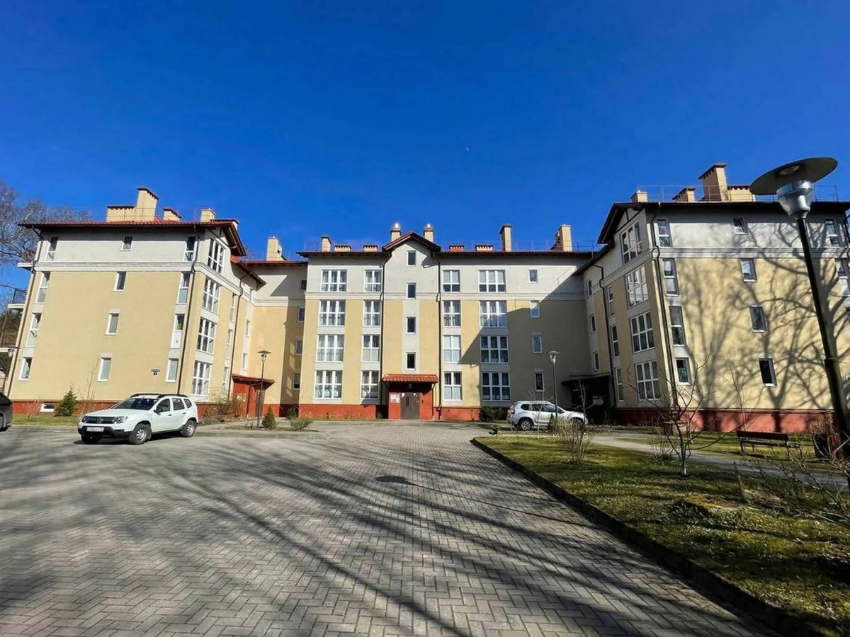 Двухкомнатная квартира на Тихомирова