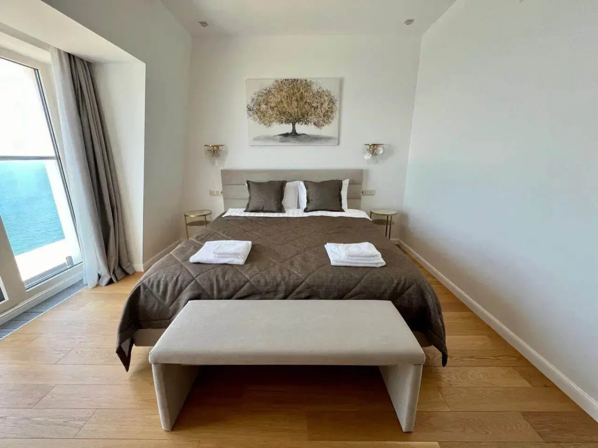 Квартира Граф Толстой