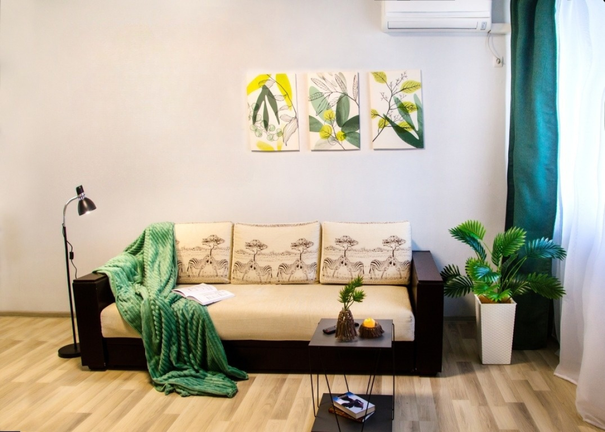 Квартира возле Самолёта