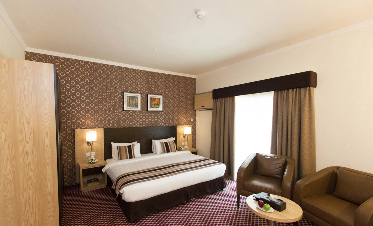 Fortune Karama Hotel