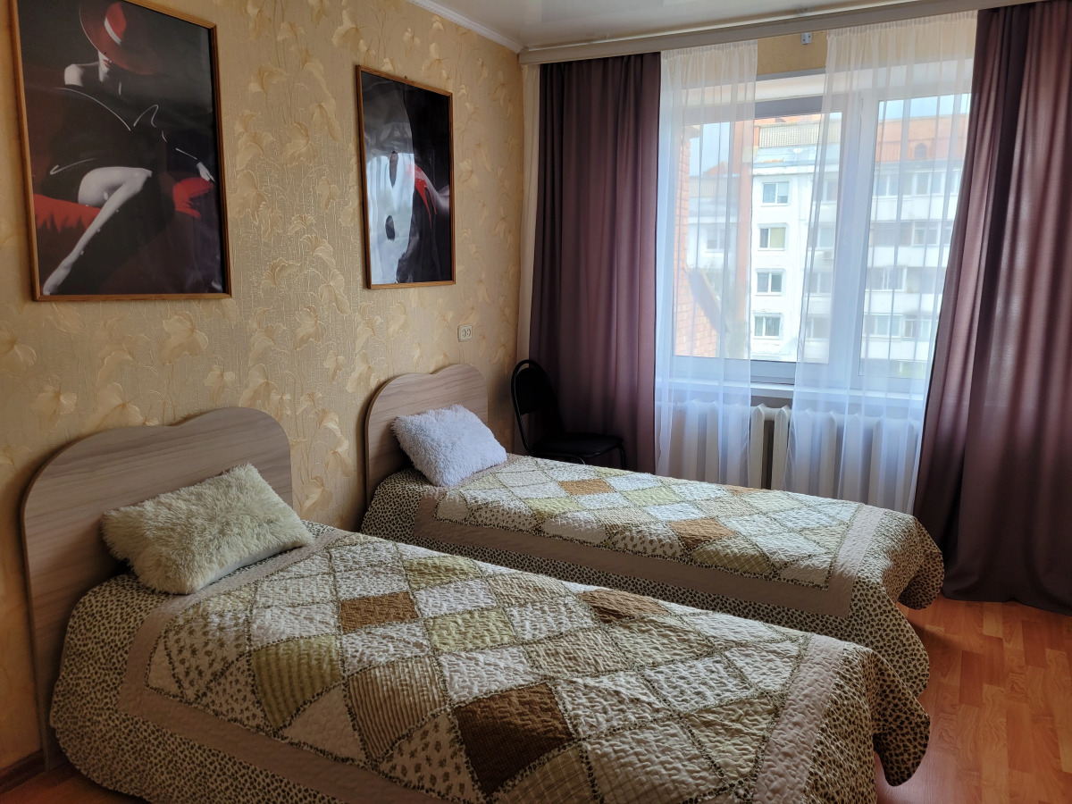 Апартаменты на Фрунзе в центре Размещение до 10-ти человек