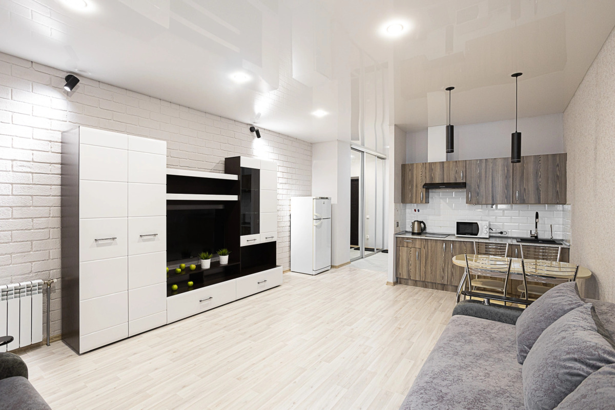 Уютная студия с видом на город