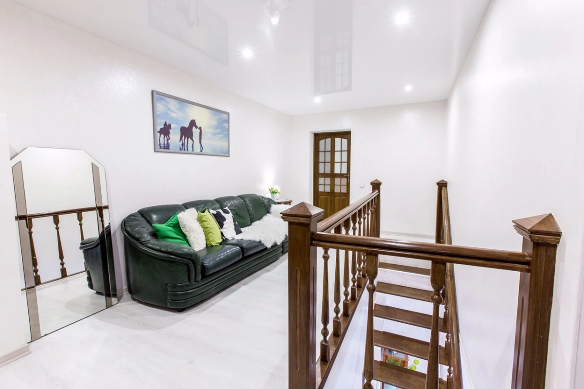 Апартаменты Четырехкомнатные с Видом на Набережную