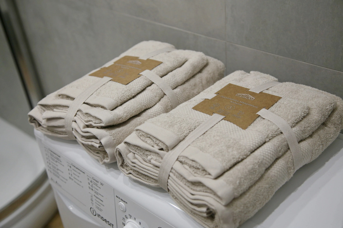 Апартаменты Уорхол - апельсин и капучино в интерьере с собственным двориком для BBQ в 10 минутах от центра