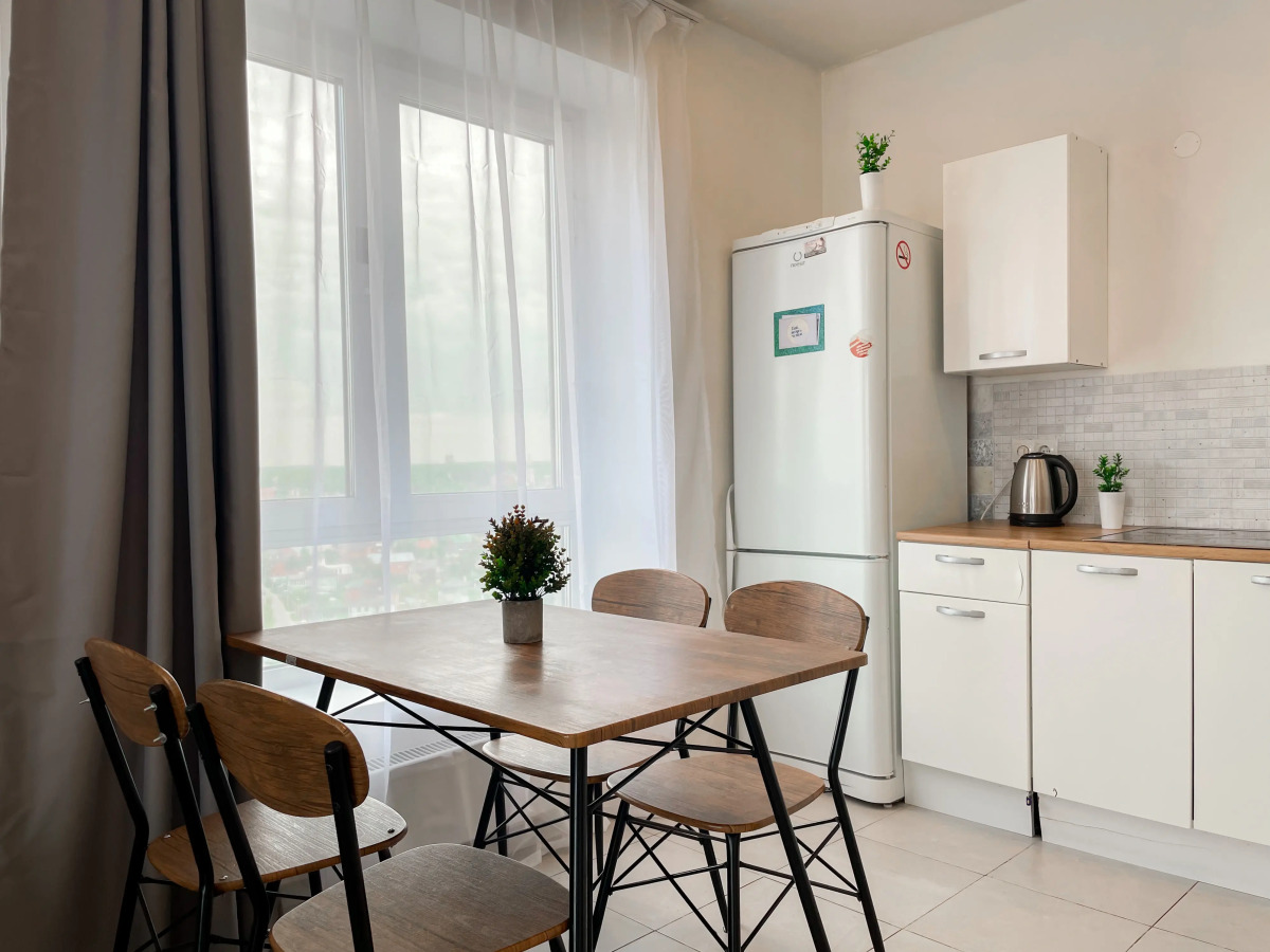 Апартаменты 3-комнатная Квартира 65м