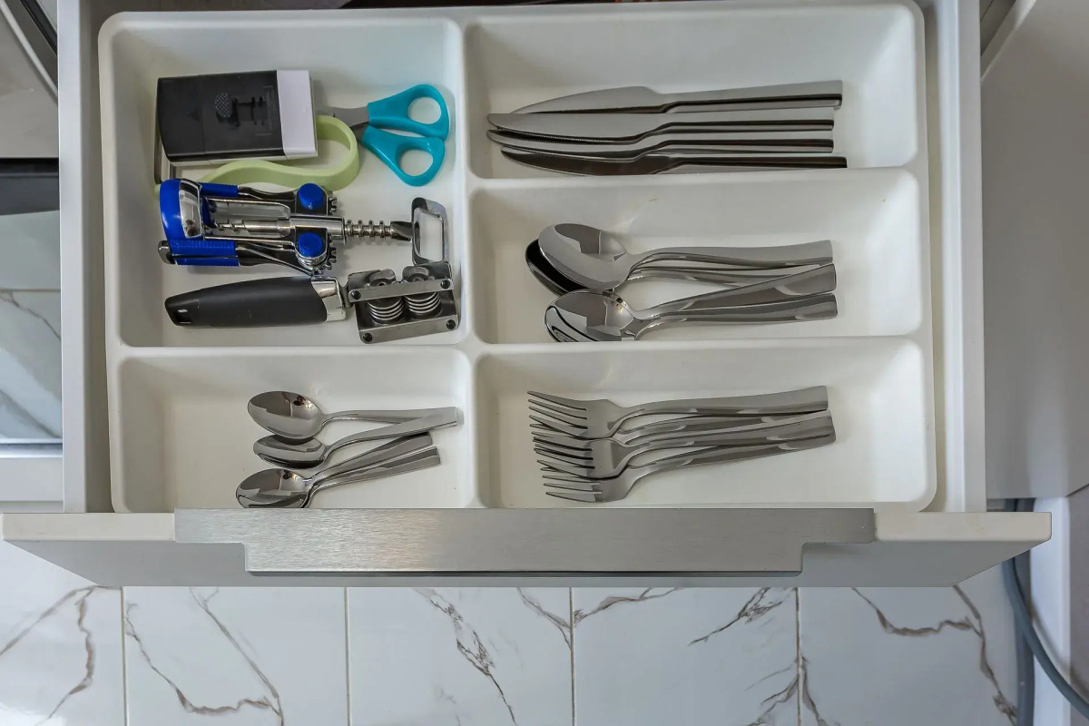 Апартаменты однокомнатные на ул.Бурнаковской 81, м.Сова-Дом