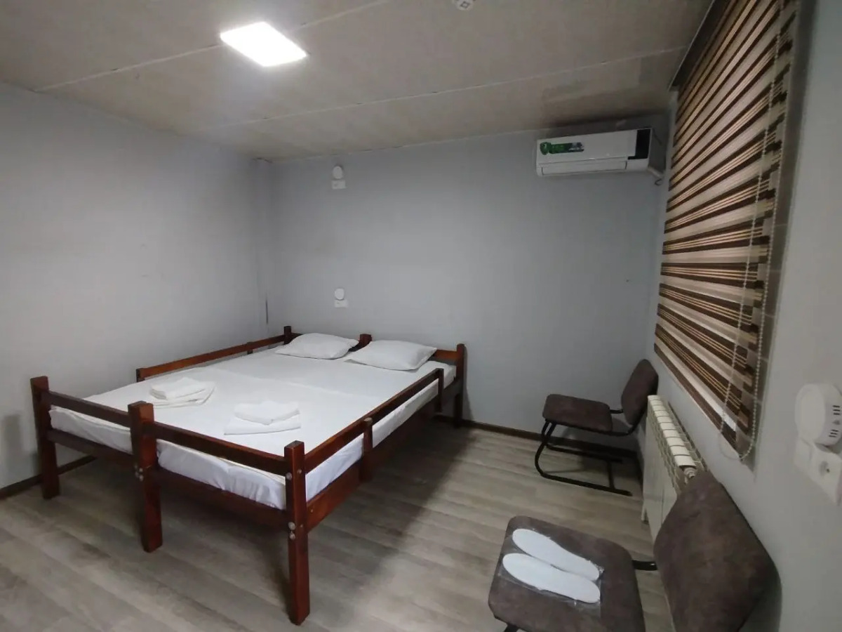 Хостел Caravan Hostel