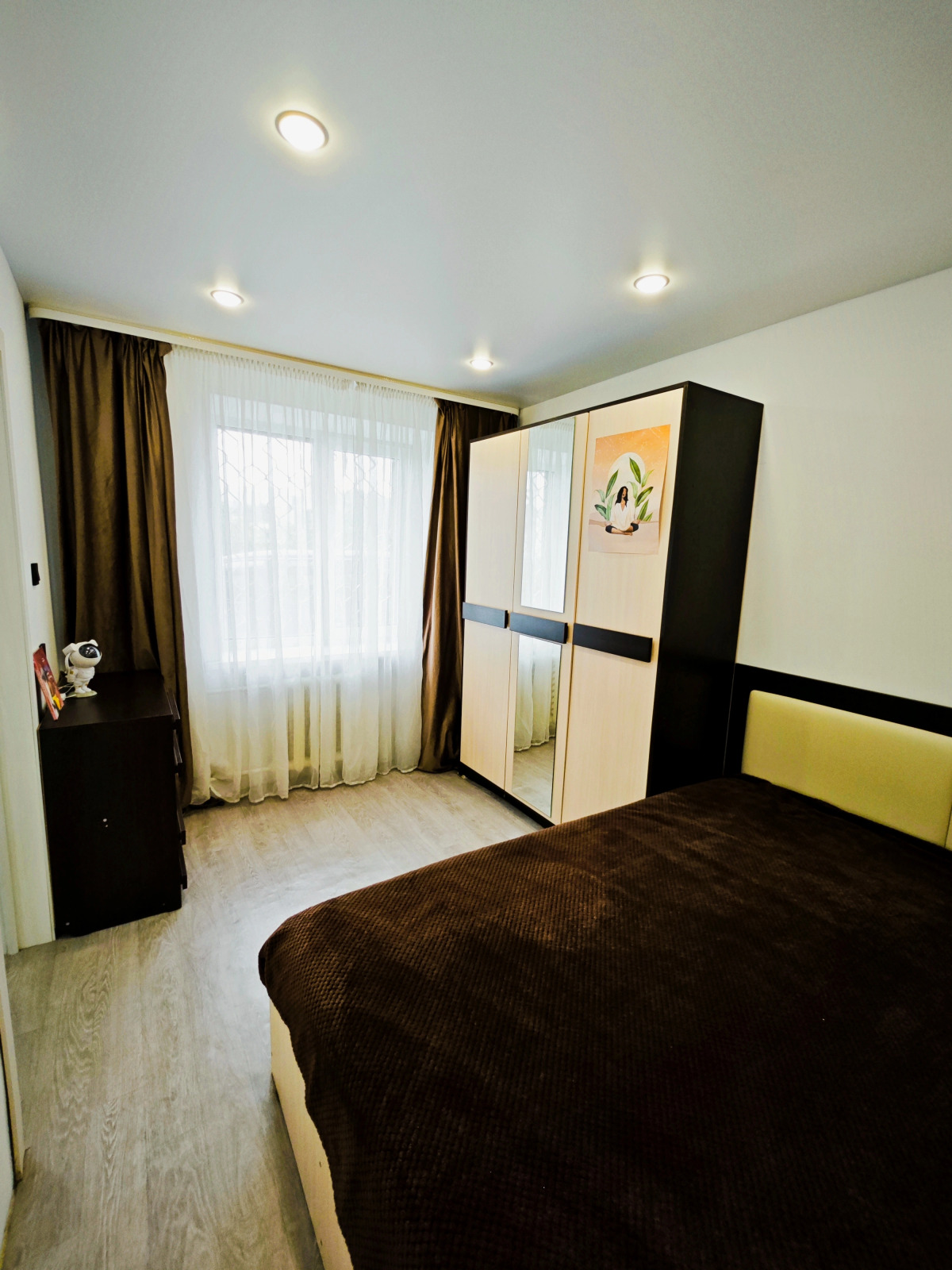 Квартира трёхкомнатная