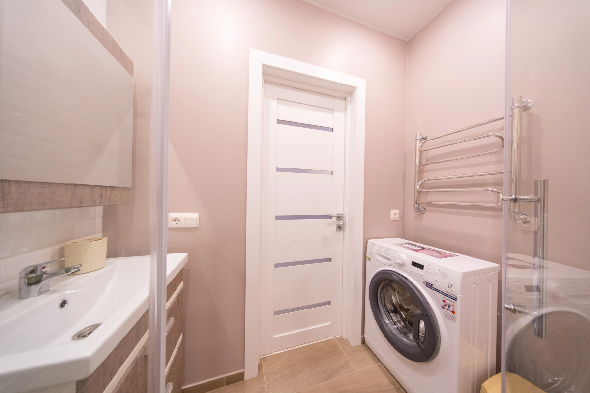 Апартаменты Море Апартаментов на Плотинной 2-7