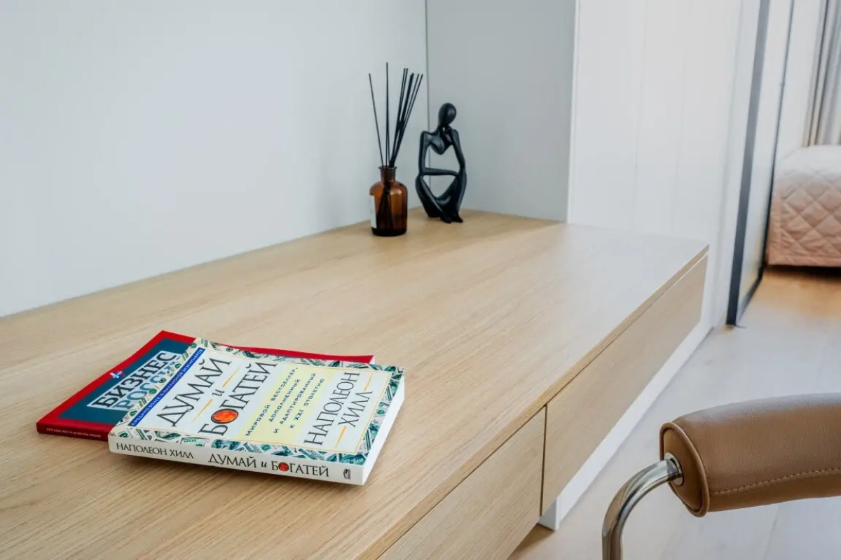 Уютная студия с видом на башни