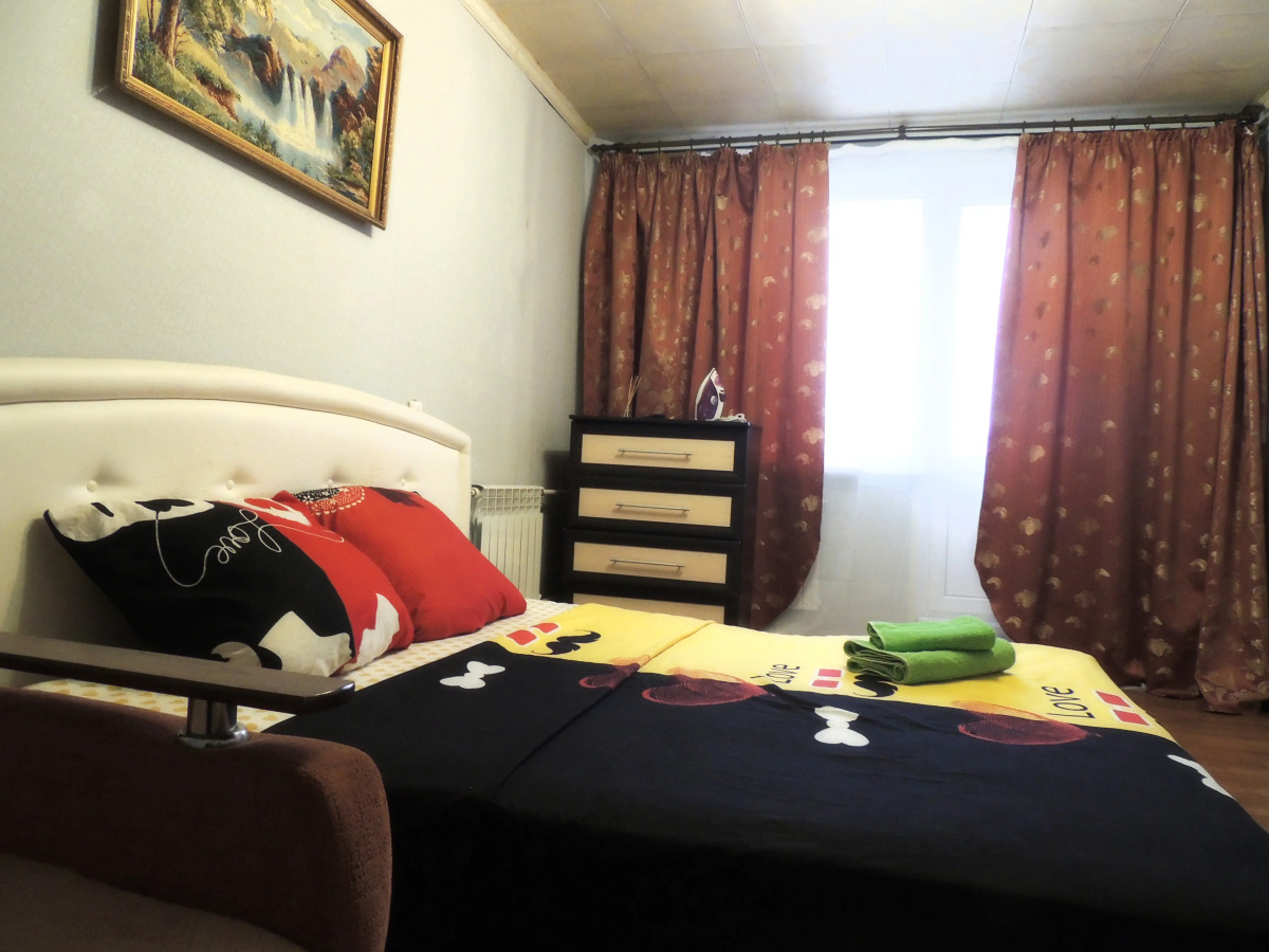 Апартаменты Красной армии 215