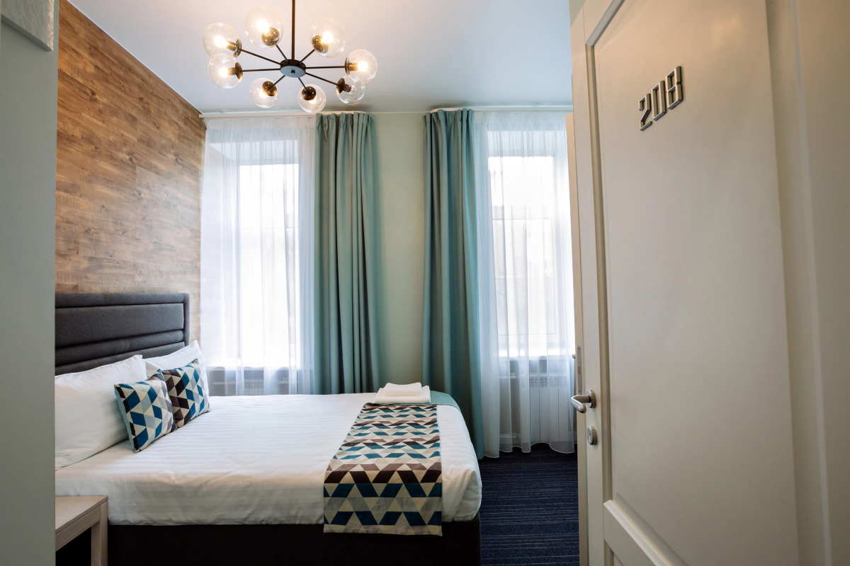 Отель Аристократ