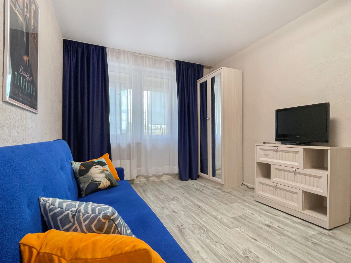 Квартира Welcome Home с Балконом у Метро Народное Ополчение