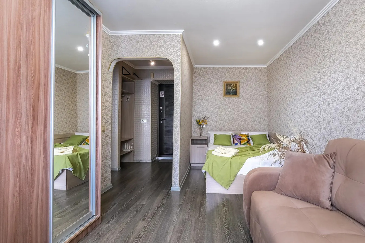 Квартира возле ЖД вокзала