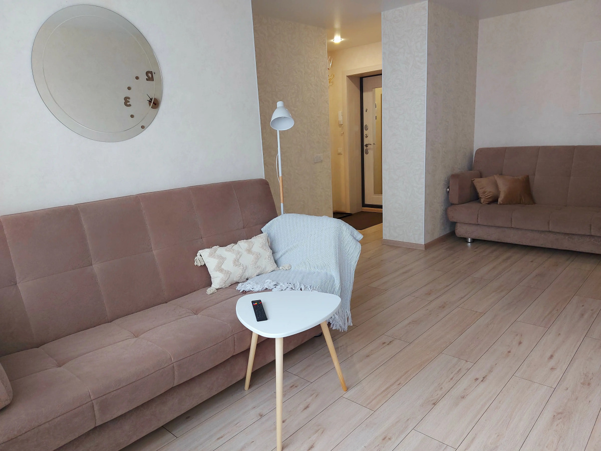 Квартира Волжский берег на Трехсвятской, 28