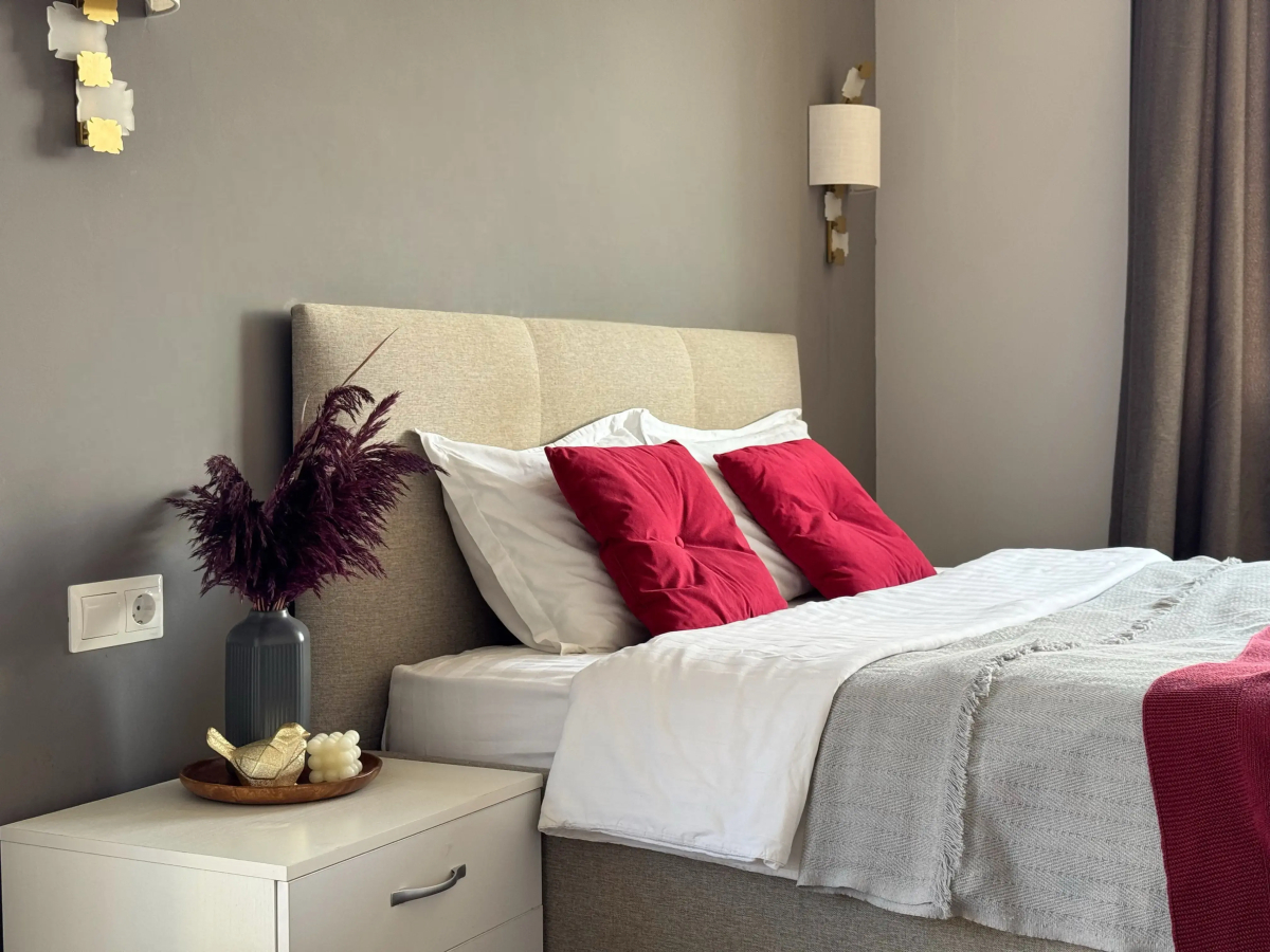 Апартаменты с балконом у реки рядом с пляжем