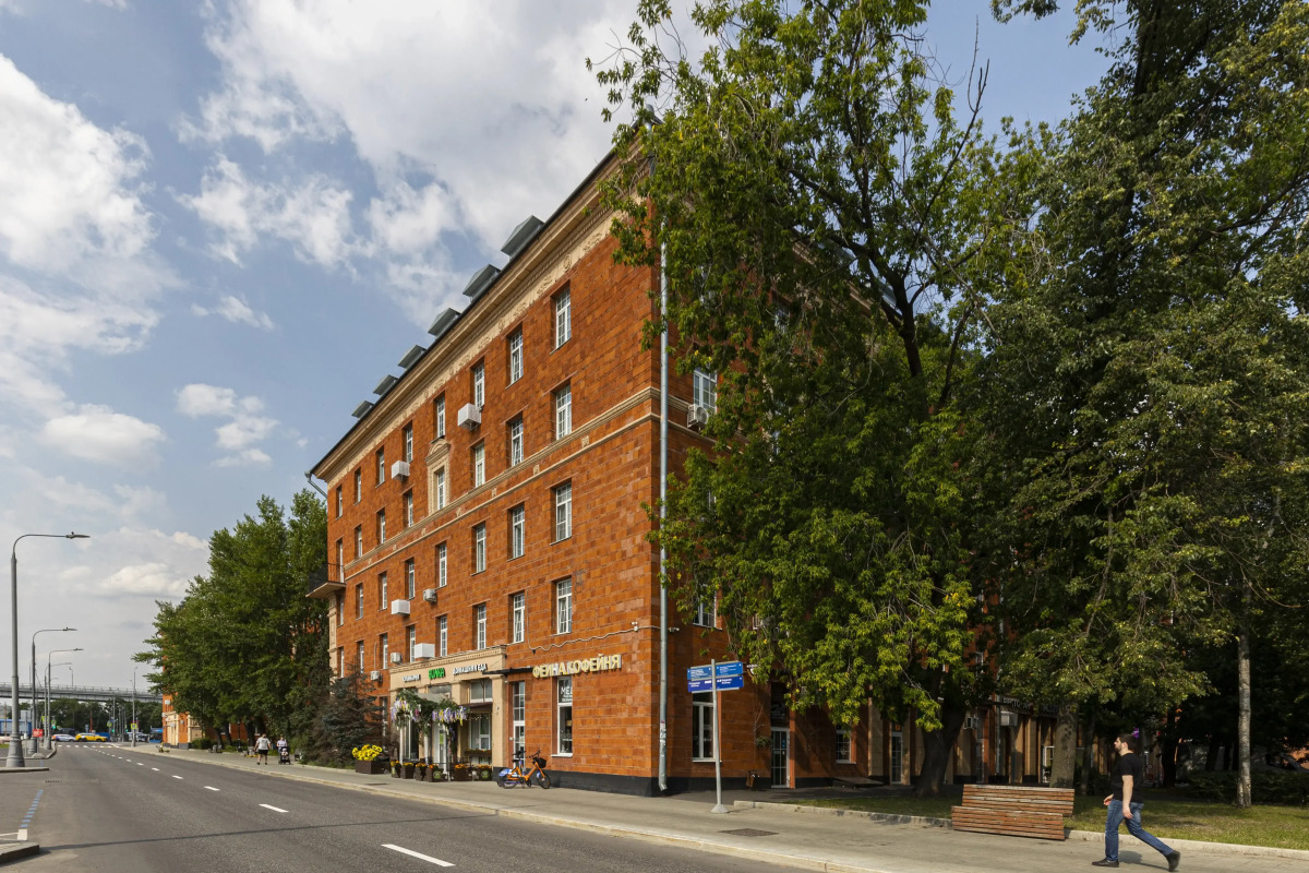 Апартаменты Девушка в шляпе