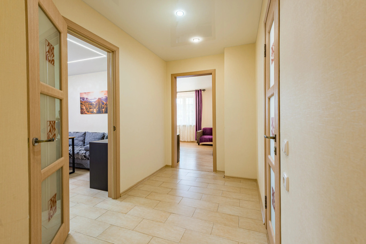 Квартира 1-к у залива на Маркова 8/1 от RentAp, 4 сп.места