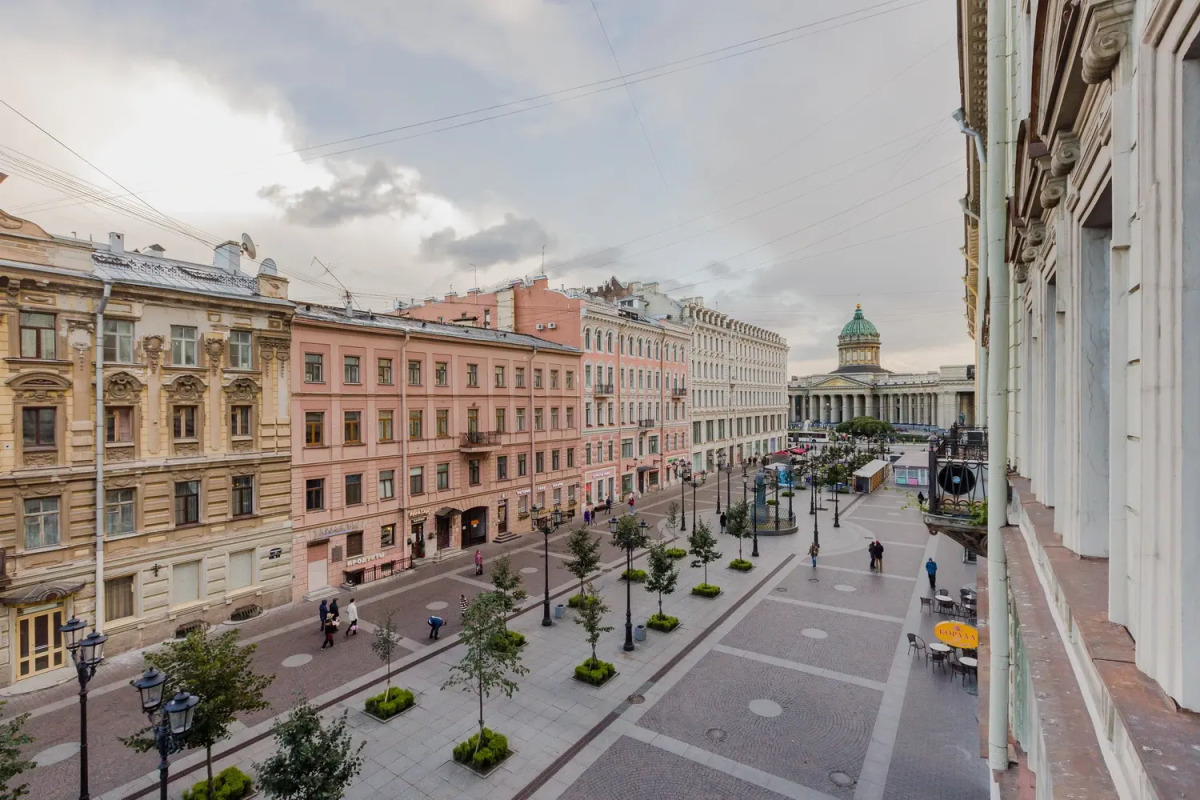 Апартаменты у Эрмитажа 12 гостей Б.Конюшенная 12