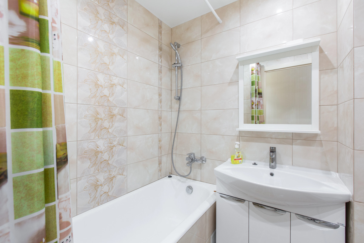 1b  Krasnogrskij 46 Apartments