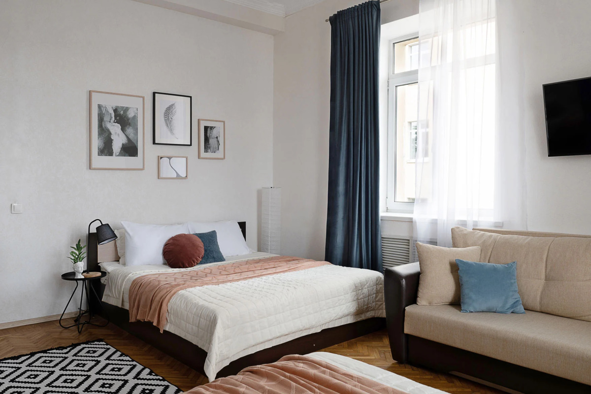 Апартаменты с Видом на Садовую