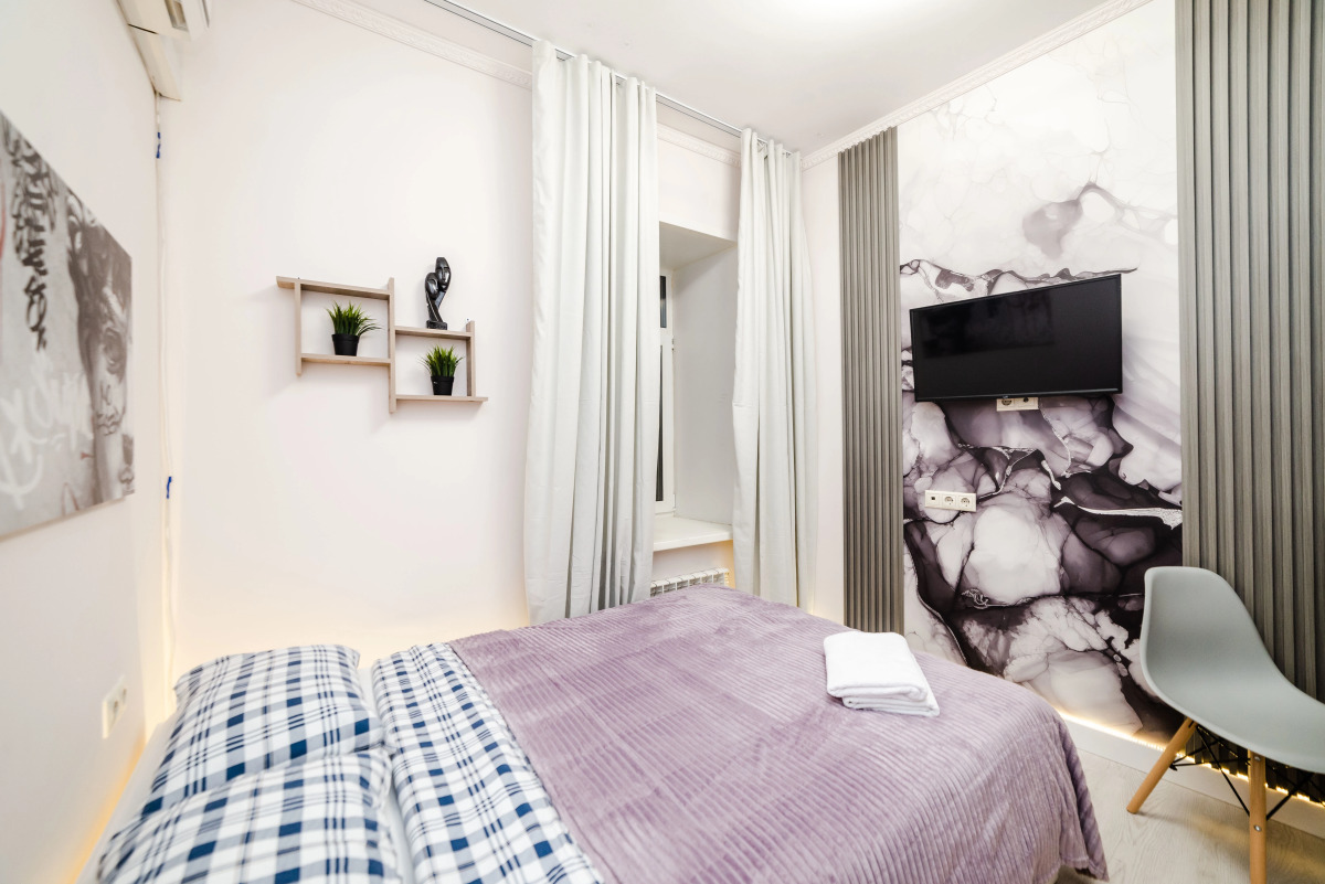 Апартаменты Жуковского 1/2/10 с2 (104)