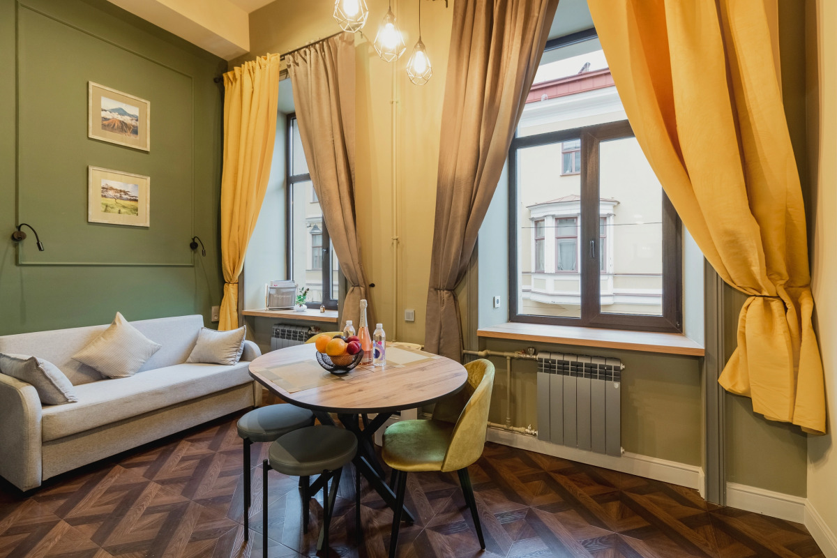 Апартаменты в Сердце Петербурга с колонкой Алиса