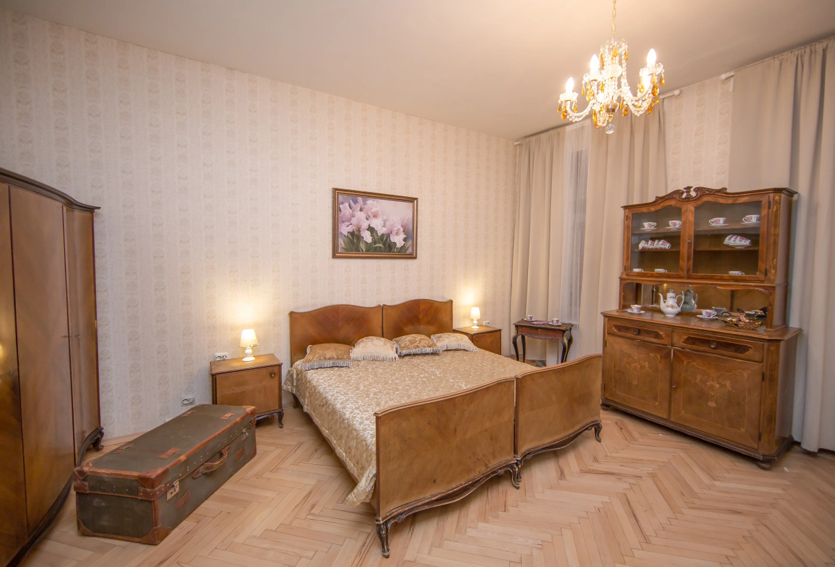 Апартаменты St. Isaak's 4 bedroom & 3 bathroom