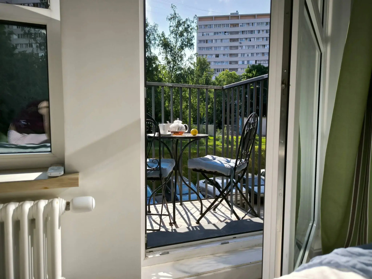 Квартира Комфортная с Просторной Гостиной, Спальней, Детской, Кабинетом и Двумя Санузлами